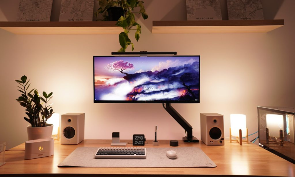 minimal desk setups